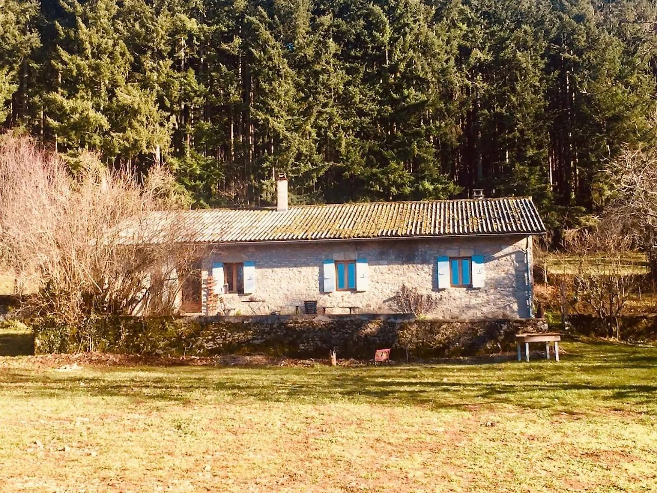 Hotel Le Grand Dehors 01 Cerdon  2*, Cerdon (Ain) Francja